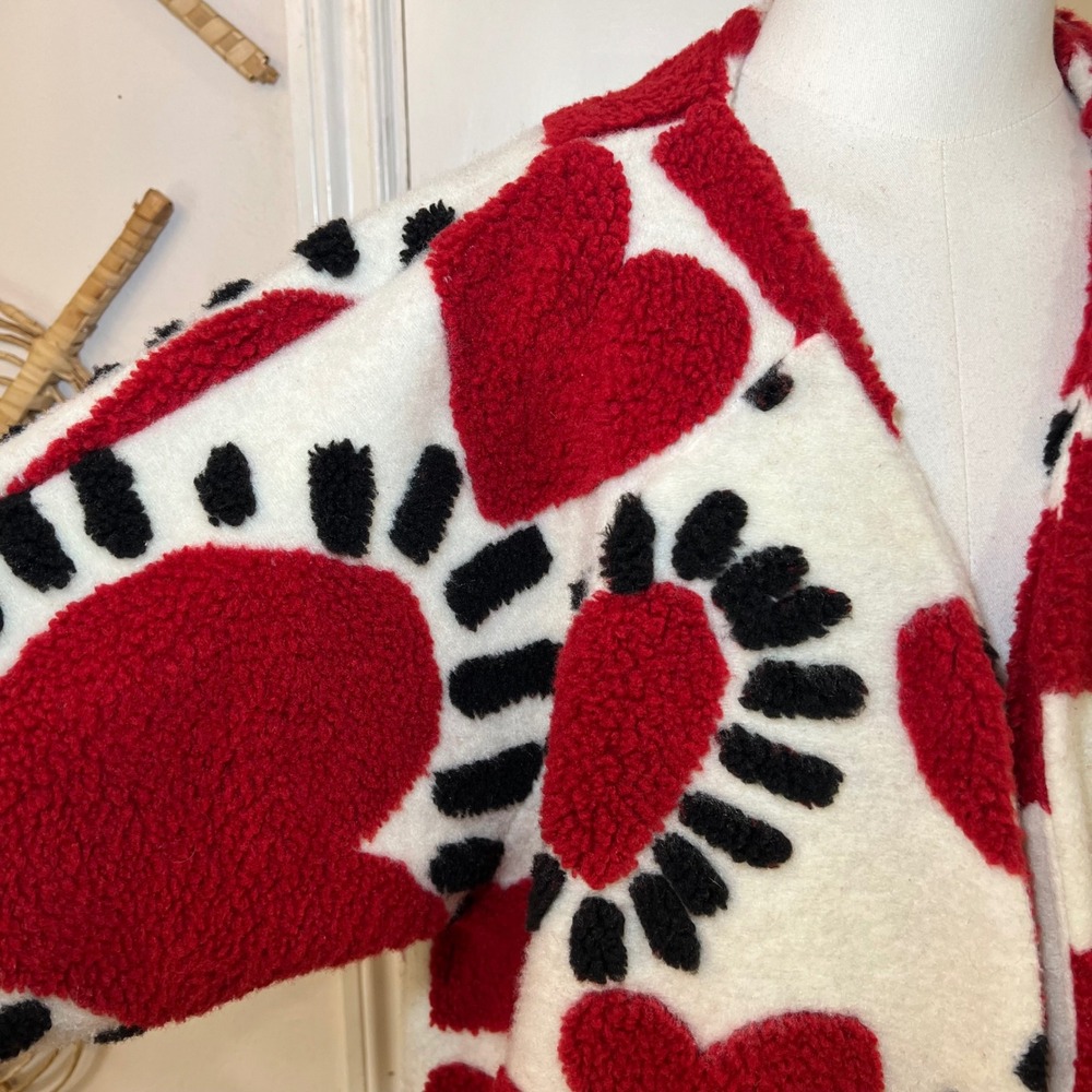 FARM Rio Red White Sherpa Ai Meu Coracao Heart Print Jacket Medium - Picture 10 of 12